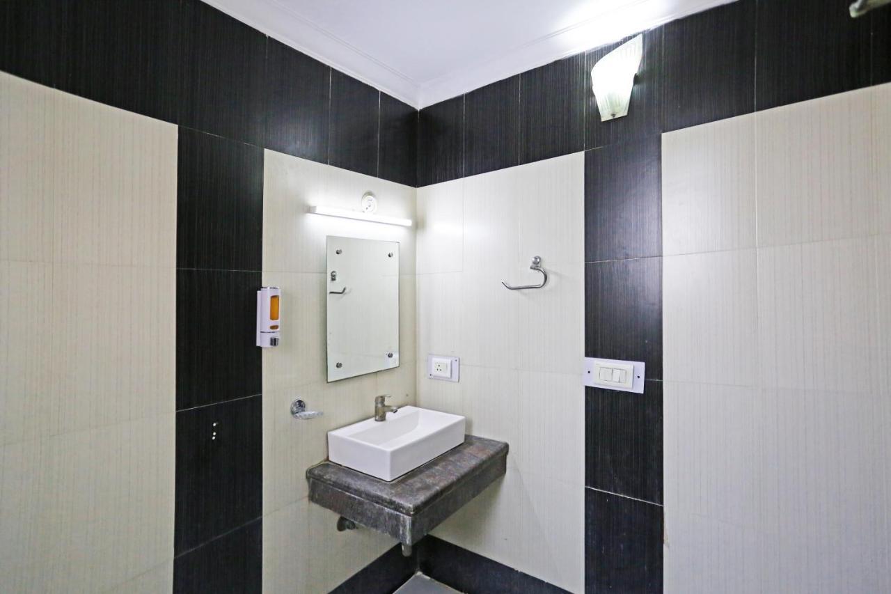 Hotel Ambrosia - A Boutique Hotel New Delhi Eksteriør bilde