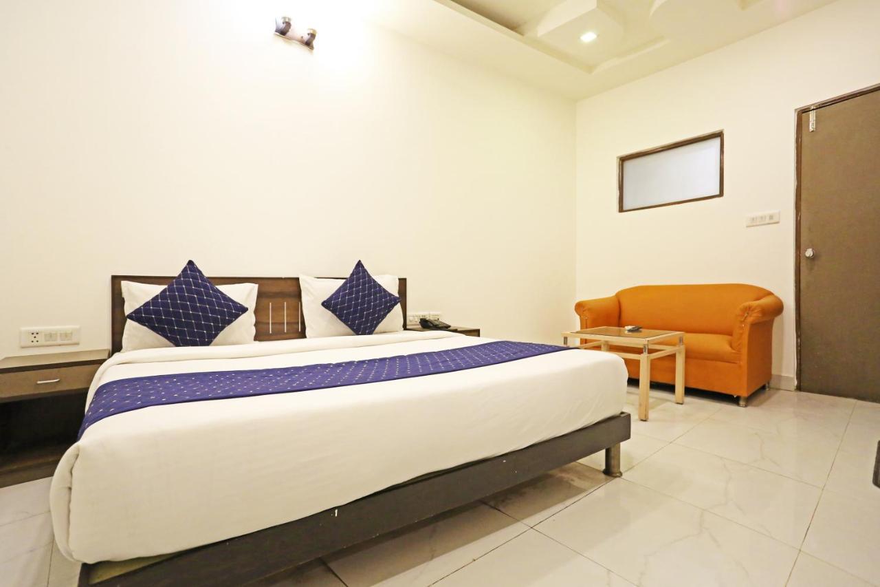 Hotel Ambrosia - A Boutique Hotel New Delhi Eksteriør bilde