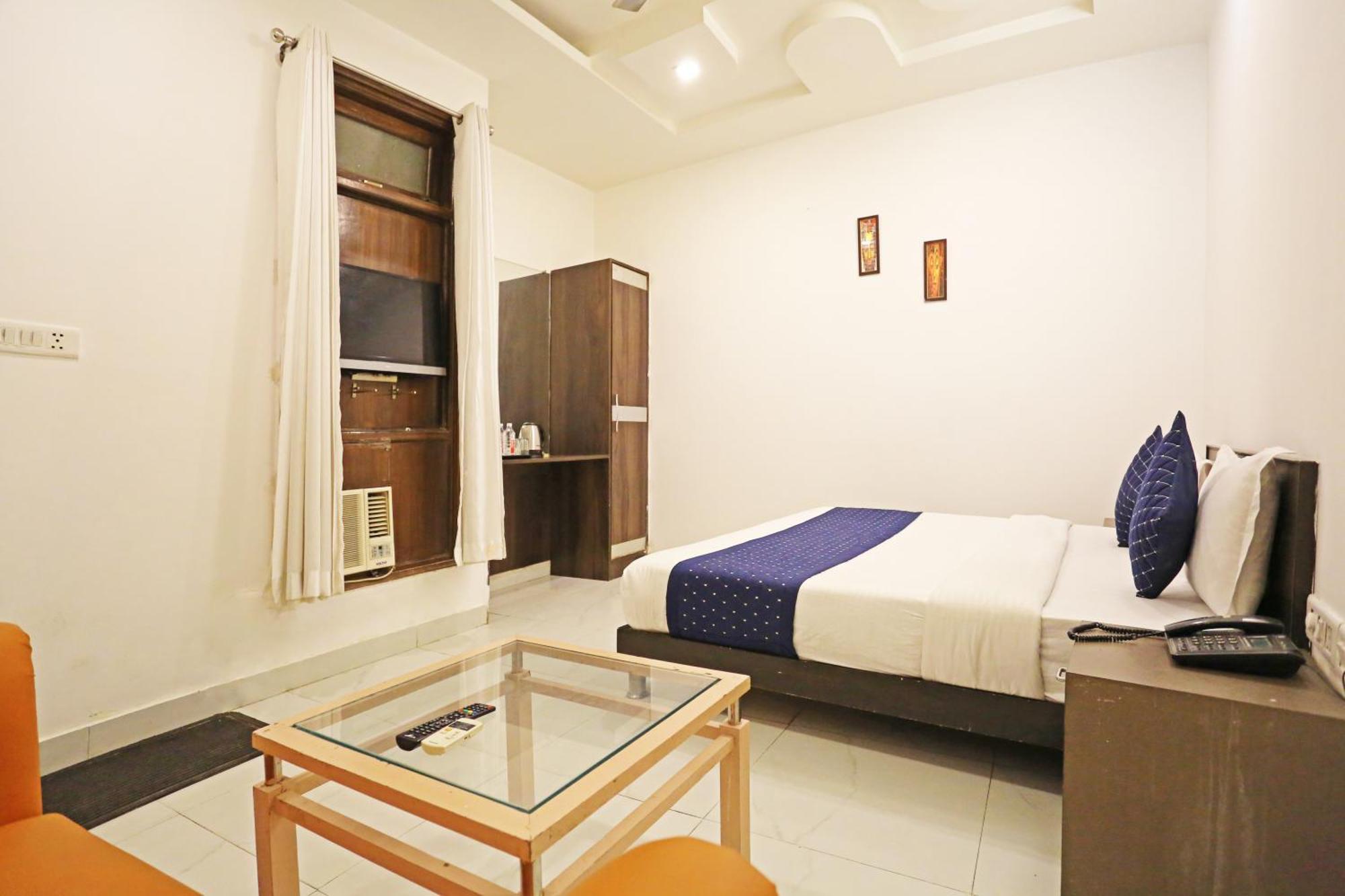 Hotel Ambrosia - A Boutique Hotel New Delhi Eksteriør bilde