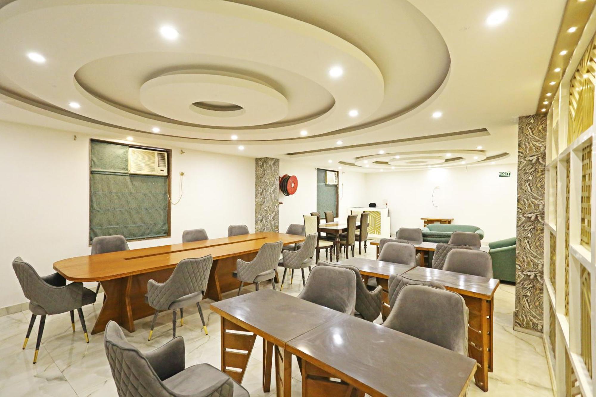 Hotel Ambrosia - A Boutique Hotel New Delhi Eksteriør bilde