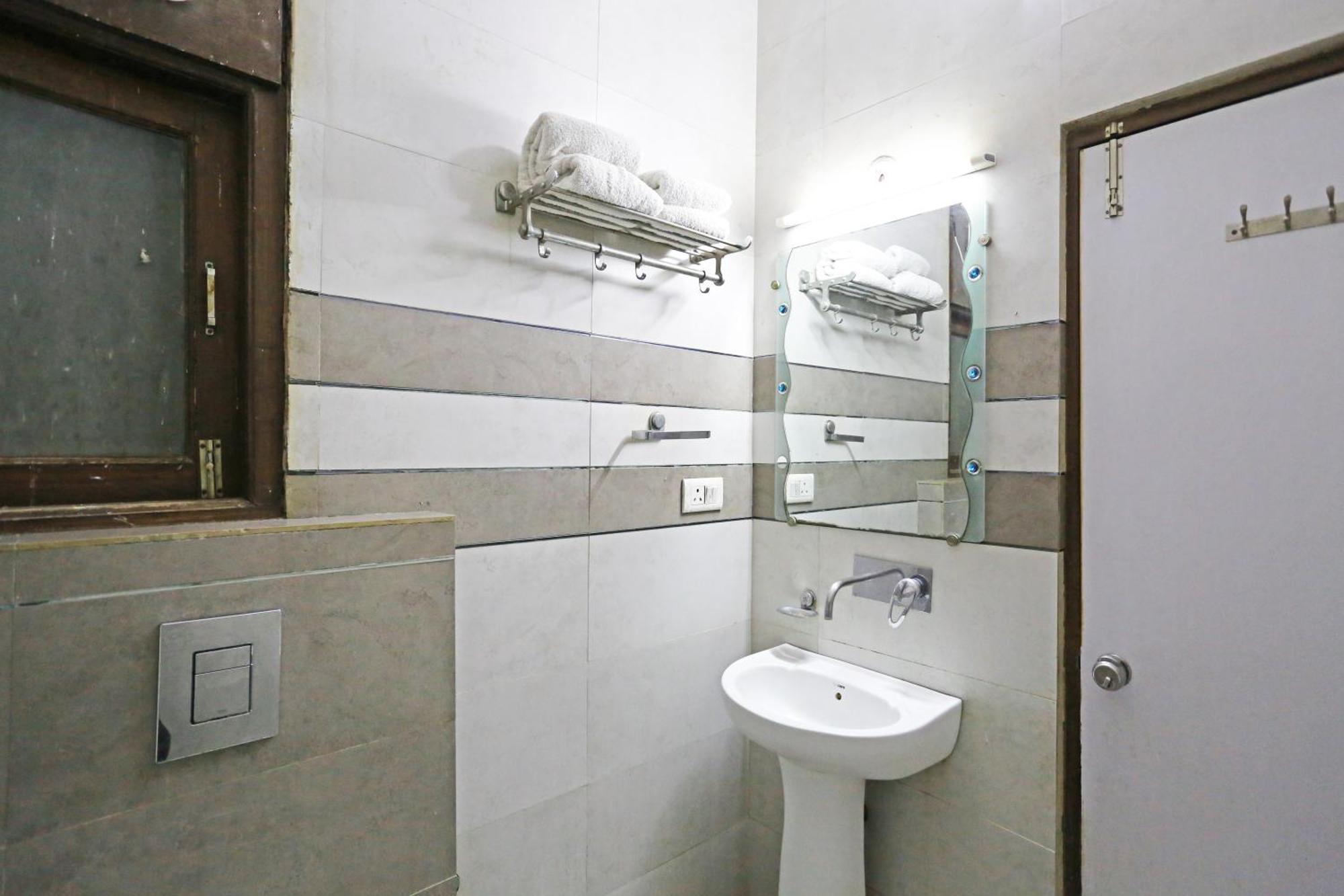 Hotel Ambrosia - A Boutique Hotel New Delhi Eksteriør bilde