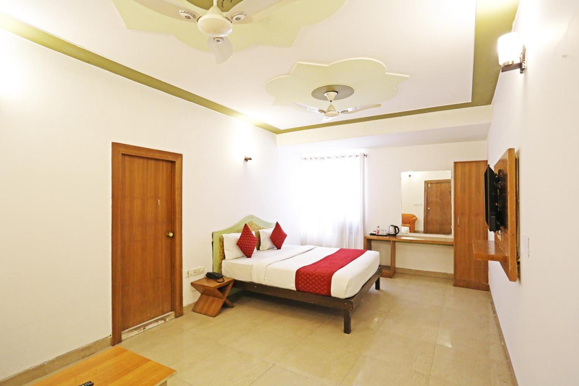 Hotel Ambrosia - A Boutique Hotel New Delhi Eksteriør bilde